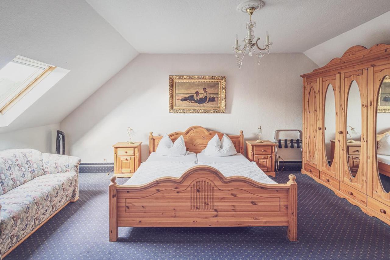 Schloss Destille Dormagen Bagian luar foto